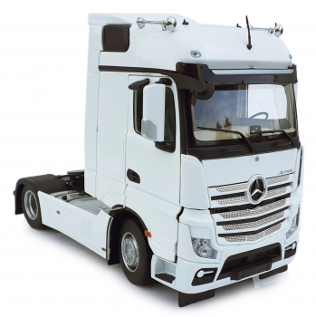 MarGe Models 1909-01 Mercedes-Benz Actros Bigspace 4x2 white