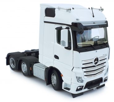 MarGe Models 1910-01 Mercedes-Benz Actros Bigspace 6x2 white