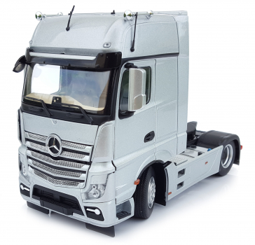 MarGe Models 1911-03 Mercedes Benz Actros Gigaspace 4x2 silver