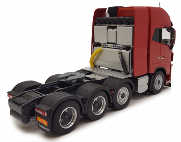 MarGe Models 1915-02 Volvo FH16 8x4 red