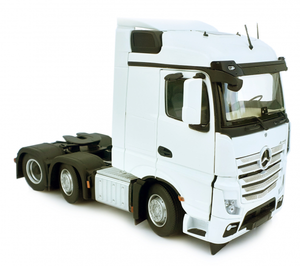 MarGe Models 1908-01 Mercedes-Benz Actros Streamspace 6x2 white