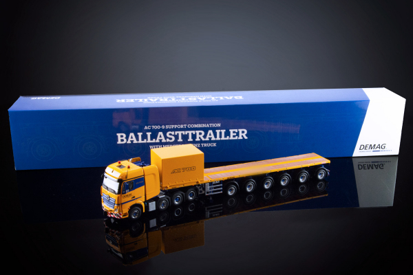 IMC Models 33-0124 AC 700-9 Support Combination Mercedes-Benz Actros GigaSpace 8x4 with Nooteboom 6 axle ballasttrailer and 10ft container