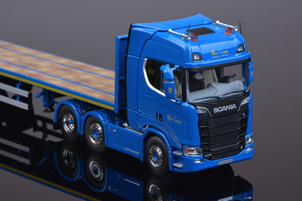 IMC Models 33-0077 Blue Crown Scania New S-series Highline 6x2 & Flatbed 3 axle