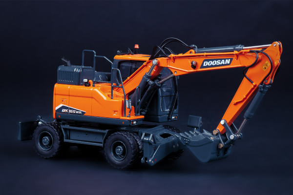 IMC Models 99-10106 Doosan DX165WR-7 wheeled excavator